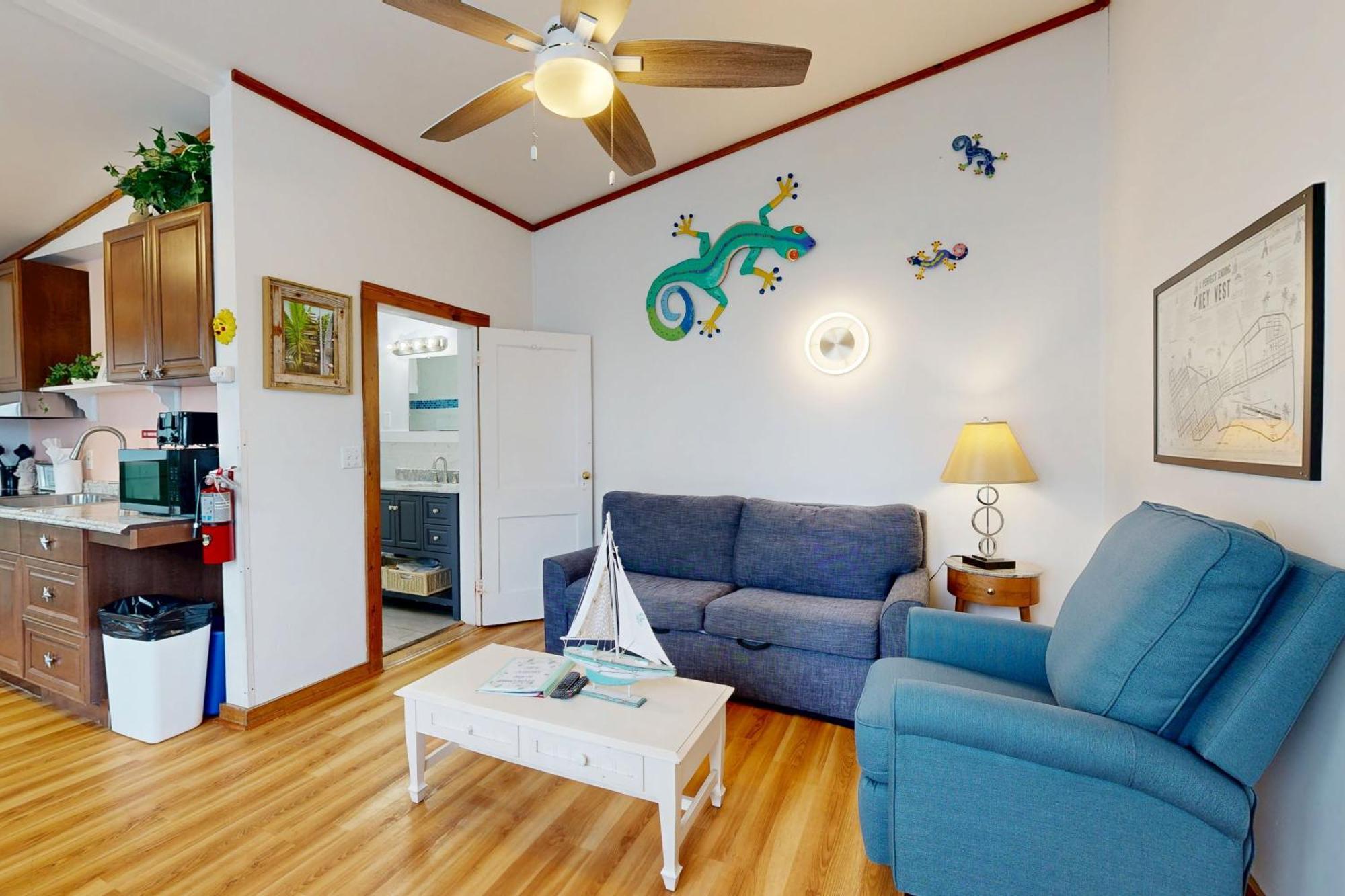 Four Flowers Guesthouse كي وست الغرفة الصورة